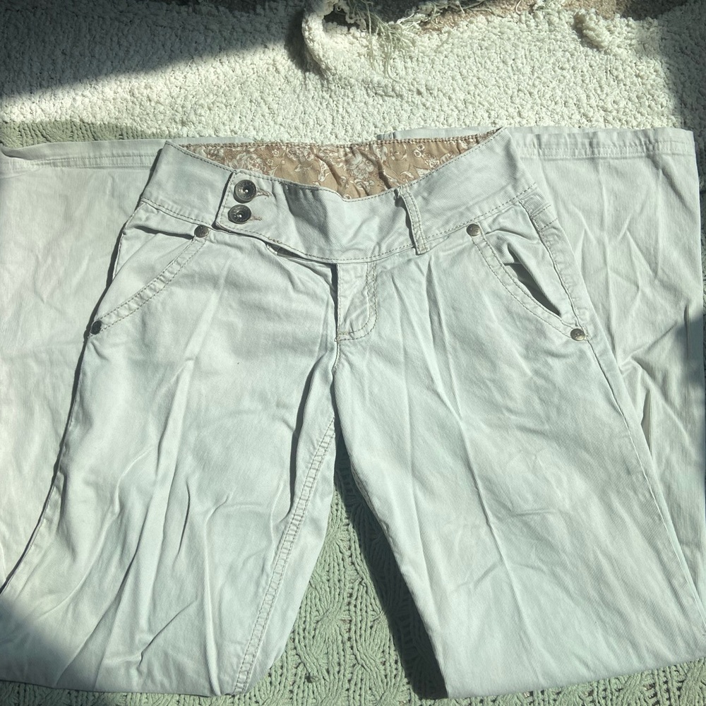 women’s wide leg cream jeans